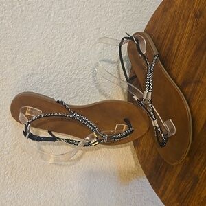 Madden Girl Black & Silver Minimalist Flip Flops Silver metal Rhinestones Sz.9.5